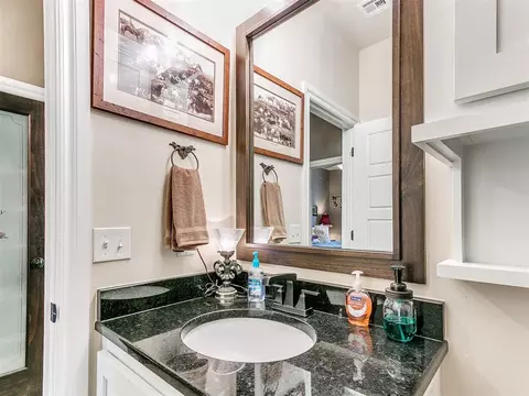 811 E Mosier St, Norman, OK 73071 photo 32
