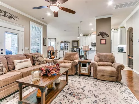 811 E Mosier St, Norman, OK 73071 photo 12