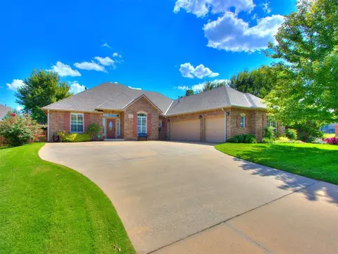 3116 Songwood Dr, Edmond, OK 73003