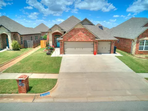 12029 SW 18th St, Yukon, OK 73099