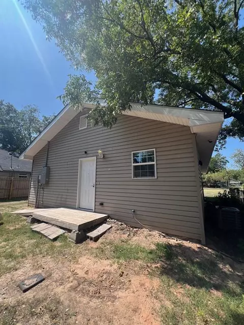 541 N Kickapoo Ave, Shawnee, OK 74801 photo 6