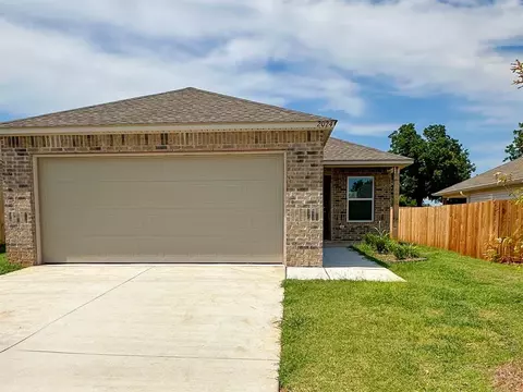2024 Carrol St, Chickasha, OK 73018