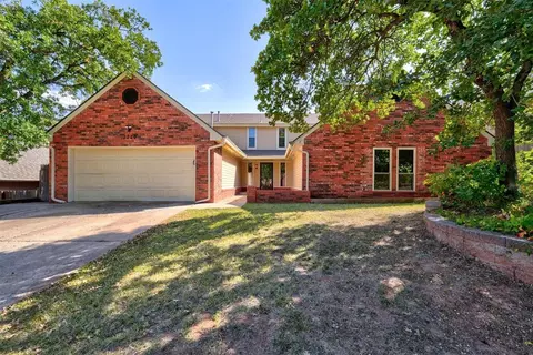 1220 Knights Bridge Rd, Edmond, OK 73034