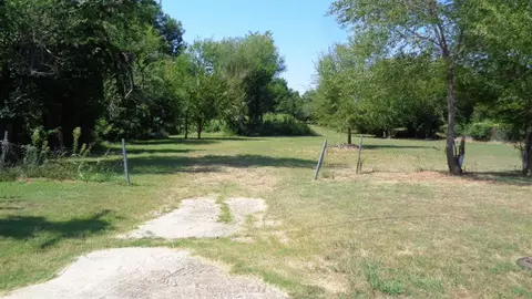 1121 Lloyd Dr, Midwest City, OK 73130