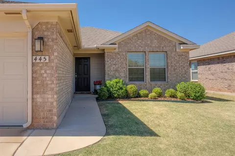 445 Argos Rd, Yukon, OK 73099