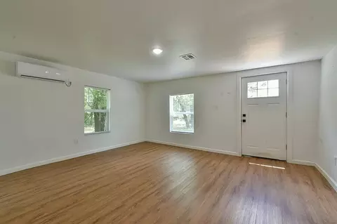 517 E Linn St, Norman, OK 73071 photo 8