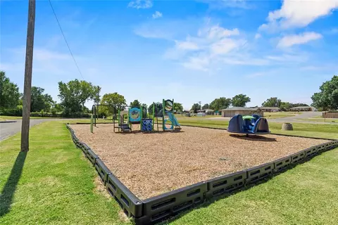 704 Park Blvd, Watonga, OK 73772 photo 31