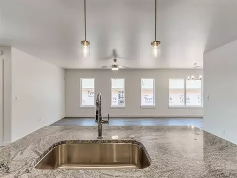 425 E 7th St, Arcadia, OK 73007 photo 9