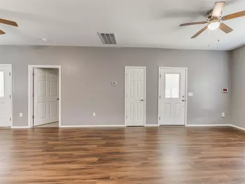 923 E Vilas Ave, Guthrie, OK 73044 photo 10