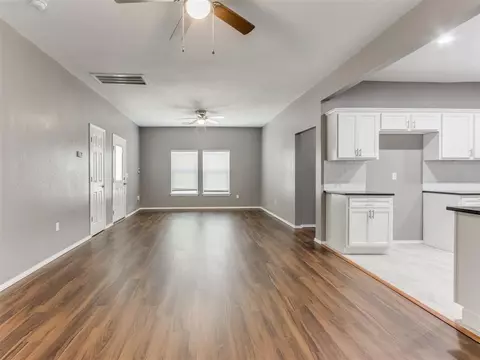 923 E Vilas Ave, Guthrie, OK 73044 photo 11