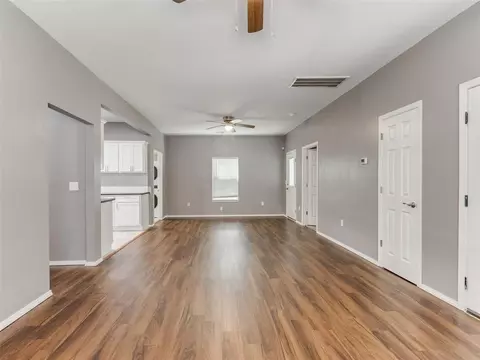 923 E Vilas Ave, Guthrie, OK 73044 photo 9
