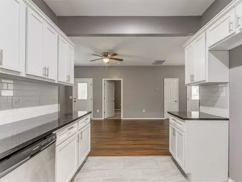 923 E Vilas Ave, Guthrie, OK 73044 photo 13
