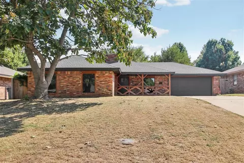 1317 Arizona Ave, Chickasha, OK 73018
