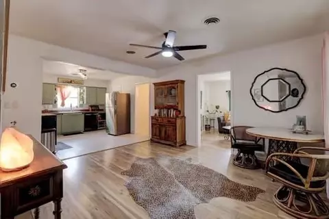 108 Delaware St, Perry, OK 73077 photo 6