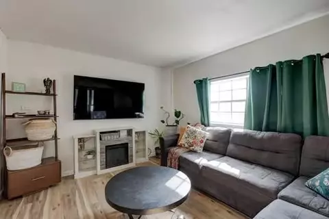 108 Delaware St, Perry, OK 73077 photo 9