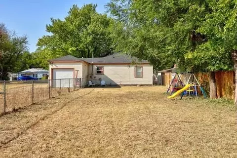 108 Delaware St, Perry, OK 73077 photo 26