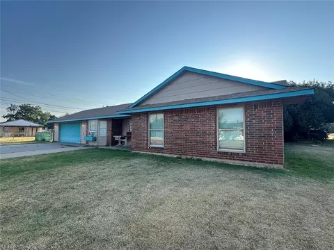 1720 Jupiter St, Altus, OK 73521 photo 1