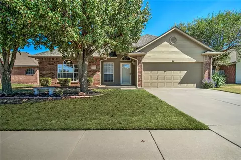 10521 NW 45th St, Yukon, OK 73099
