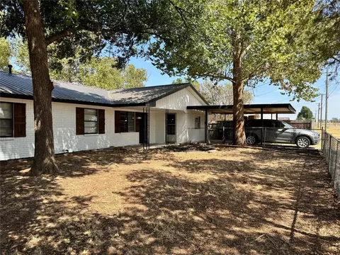 600 E Baseline St, Tipton, OK 73570 photo 2