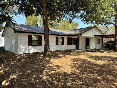 600 E Baseline St, Tipton, OK 73570
