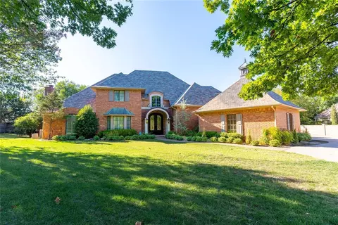 18801 Wolf Creek Dr, Edmond, OK 73012