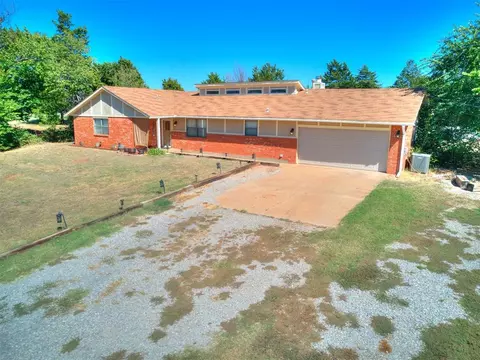 990 S Post Rd, Guthrie, OK 73044 photo 2