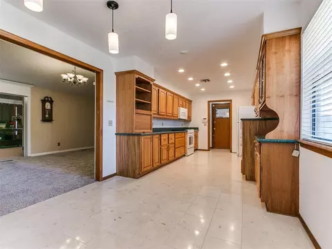990 S Post Rd, Guthrie, OK 73044 photo 17