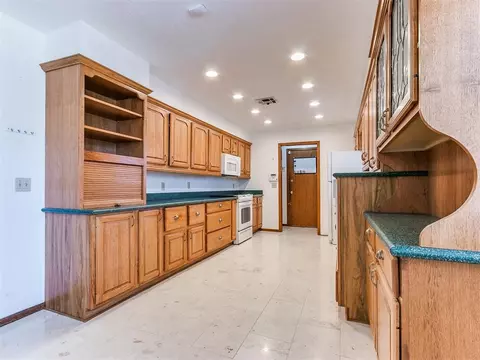 990 S Post Rd, Guthrie, OK 73044 photo 15