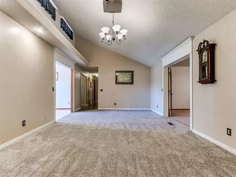 990 S Post Rd, Guthrie, OK 73044 photo 11