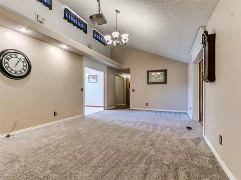 990 S Post Rd, Guthrie, OK 73044 photo 9