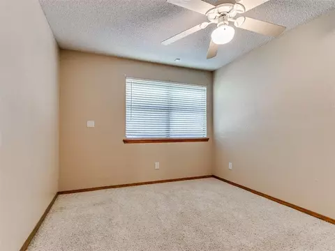 990 S Post Rd, Guthrie, OK 73044 photo 25