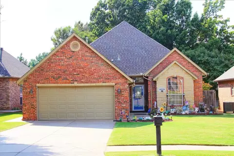 16229 Grey Owl Blvd, Edmond, OK 73013