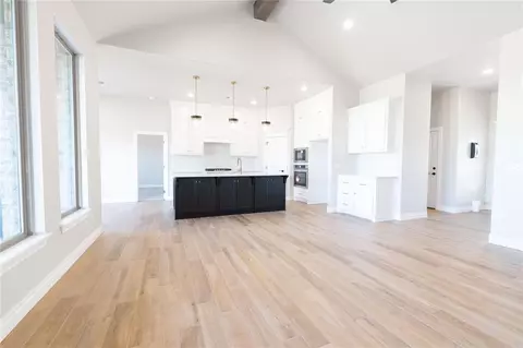 8405 NW 163rd Ter, Edmond, OK 73013