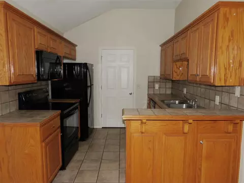 401 Bent Tree Rd, Noble, OK 73068 photo 3