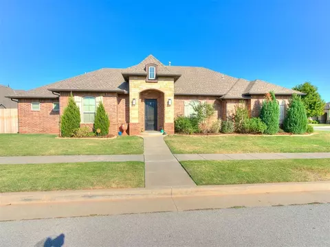 13125 NW 1st St, Yukon, OK 73099