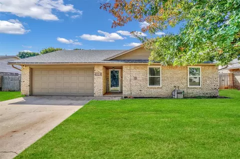 1512 Sherry Ct, Elk City, OK 73644