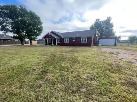 520 S Portland Ave, Newcastle, OK 73065