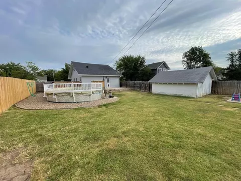 925 E Broadway St, Cushing, OK 74023 photo 13