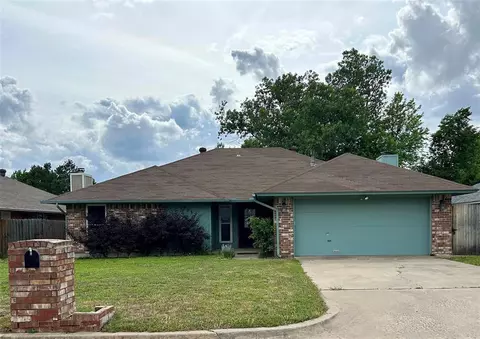 923 Choctaw Ridge Rd, Midwest City, OK 73130