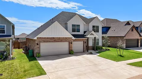 11216 SW 32nd St, Yukon, OK 73099
