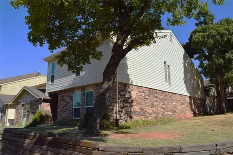 1903 Windhill Ave, Edmond, OK 73034