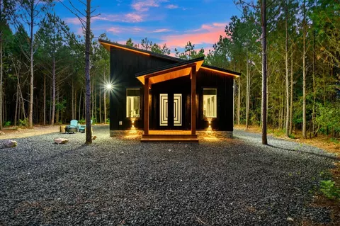 24 S Slippery Elm Trl, Broken Bow, OK 74728
