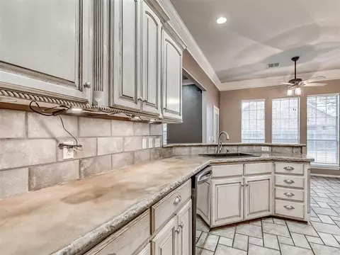 1815 Excaliber Dr, Tuttle, OK 73089 photo 19