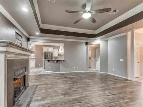1815 Excaliber Dr, Tuttle, OK 73089 photo 7