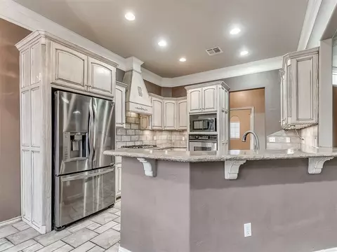1815 Excaliber Dr, Tuttle, OK 73089 photo 15