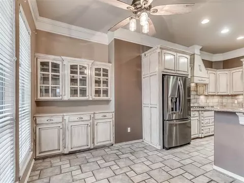 1815 Excaliber Dr, Tuttle, OK 73089 photo 12