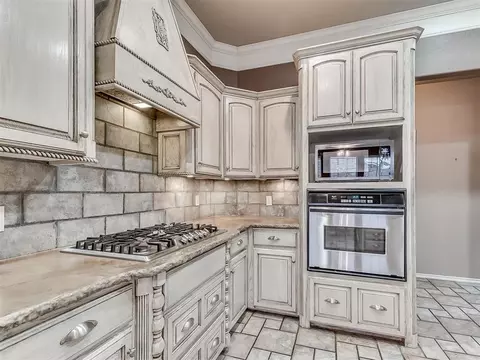 1815 Excaliber Dr, Tuttle, OK 73089 photo 16