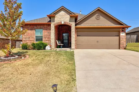 309 E Georgia Ter, Mustang, OK 73064