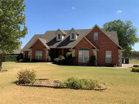 812 Grandview Rd, Tuttle, OK 73089