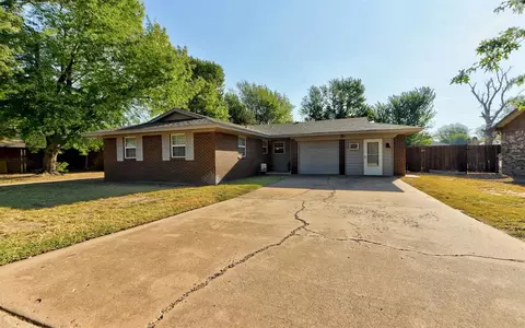 512 N Buchanan St, Crescent, OK 73028